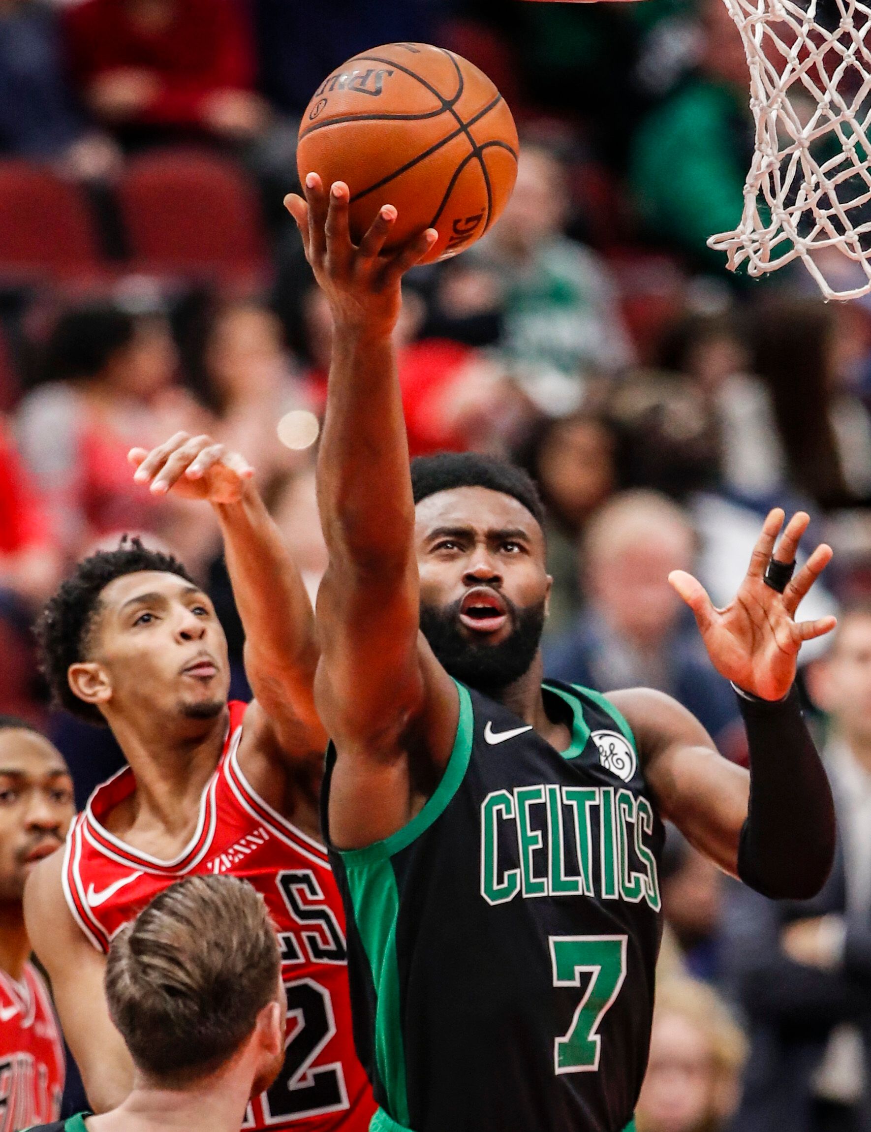 切尔西客战亚特兰大：吉滕斯、若昂-佩德罗首发，内托出战（切尔西客场挑战亚特兰大：吉滕斯、若昂-佩德罗先发，内托出战）