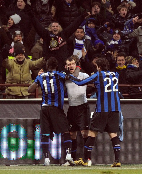 挑大梁！英格拉姆第三节再拿11分 三节16中10砍下27分4板3助（扛起大旗！英格拉姆第三节再取11分 三节16投10中斩获27分4板3助）