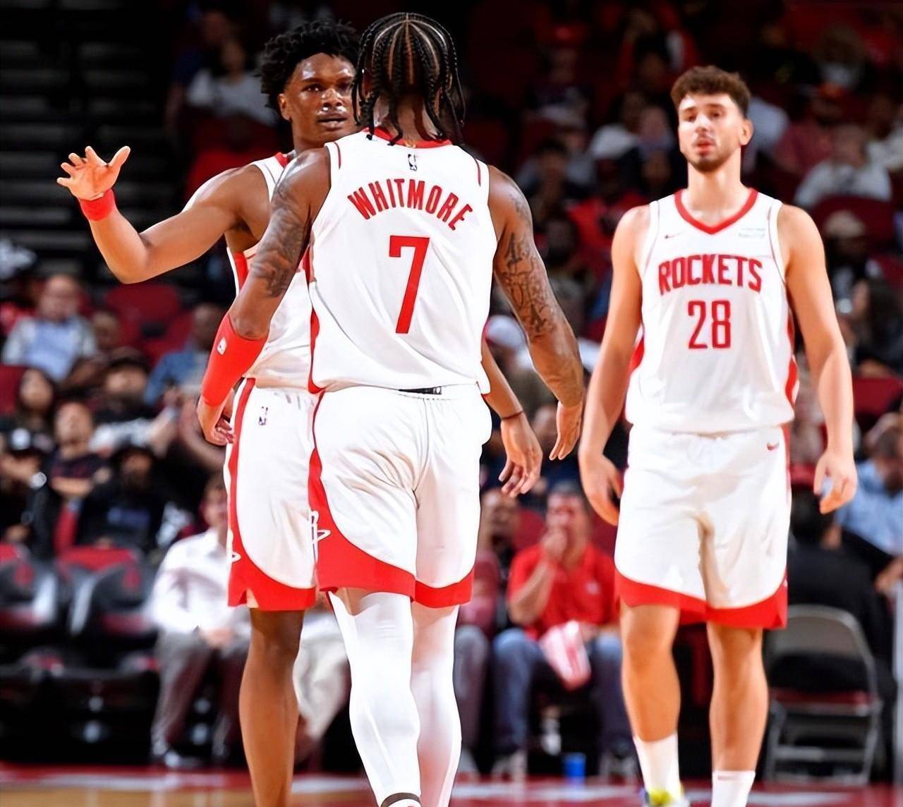 雷霆三度不敌马刺创罕见纪录，二当家直言文班亚马是威胁（雷霆遭马刺三杀写下罕见纪录，二当家直言文班亚马威胁巨大）