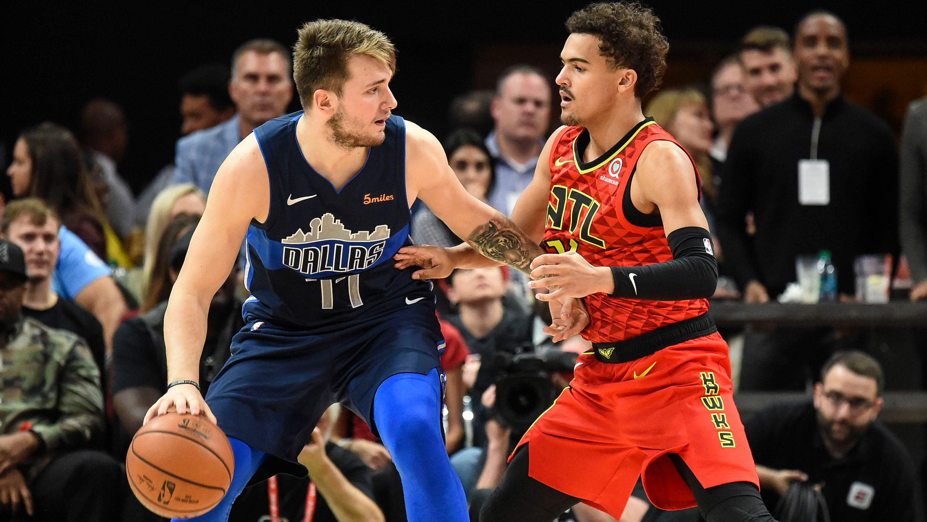 澳超战报：奥鲁维米送礼，喷气机7分钟3球，3-1力克凤凰（澳超速报：奥鲁维米失误，喷气机7分钟三连击，3-1击退凤凰）