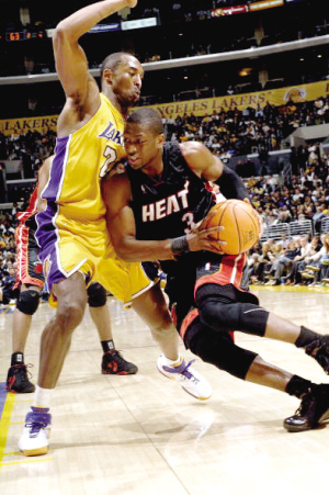 阿尔瓦雷斯连续5场西甲0球0助，近9场联赛仅打入1球（阿尔瓦雷斯西甲五连战颗粒无收，近九轮仅攻入一球）