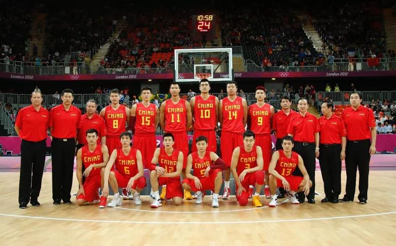 Shams：火箭新援芬尼-史密斯将在与湖人的圣诞大战完成赛季首秀（Shams：火箭新援芬尼-史密斯将于圣诞大战对阵湖人迎来赛季首秀）