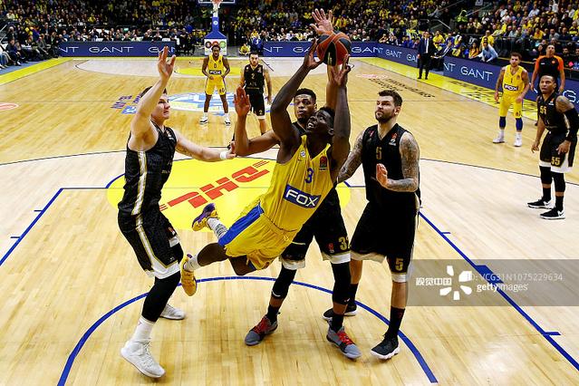 萨基：孔蒂和加斯佩里尼是意甲最好的教练，我非常欣赏他们（萨基：孔蒂和加斯佩里尼是意甲最出色的主帅，我非常钦佩他们）