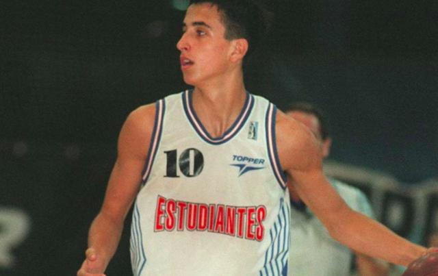 美媒：爱德华兹这场比赛就是打给扬尼斯看的，他在招募（美媒：爱德华兹此役专为扬尼斯而战，意在招募）