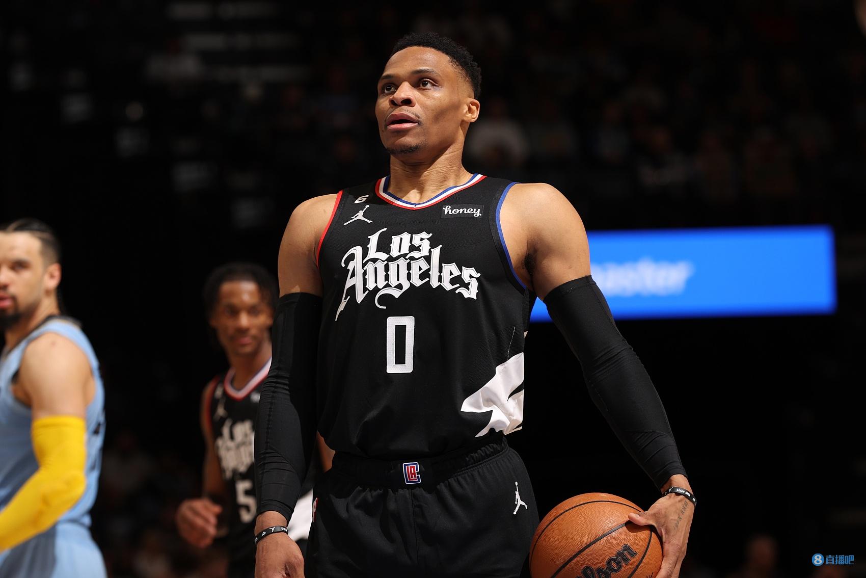 多特vs比利亚雷亚尔：阿德耶米、安塞尔米诺、帕尔特伊出战（多特对阵比利亚雷亚尔：阿德耶米、安塞尔米诺、帕尔特伊登场）