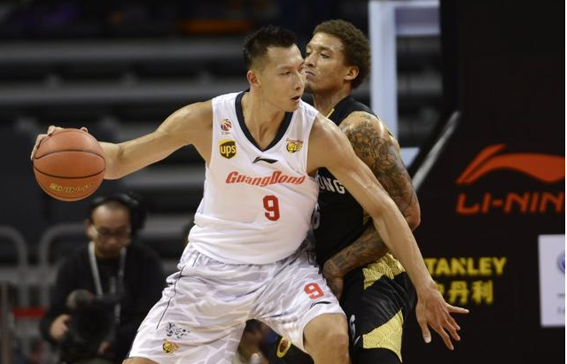 武汉车谷江大女足亚冠第二轮首发：王霜领衔，邓梦晔单箭头（亚冠次轮武汉车谷江大女足首发出炉：王霜坐镇，邓梦晔单箭头）