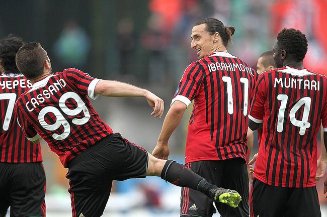 达成新里程碑，梅西职业生涯已直接参与1300粒进球（梅西再攀高峰：职业生涯直接参与进球数达1300）