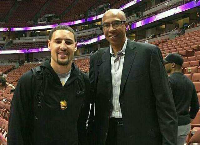 诺伊尔：补时进2球让大家松一口气，是否续约明年3月再考虑（诺伊尔：补时阶段连入两球才松了口气，续约要到明年3月再议）